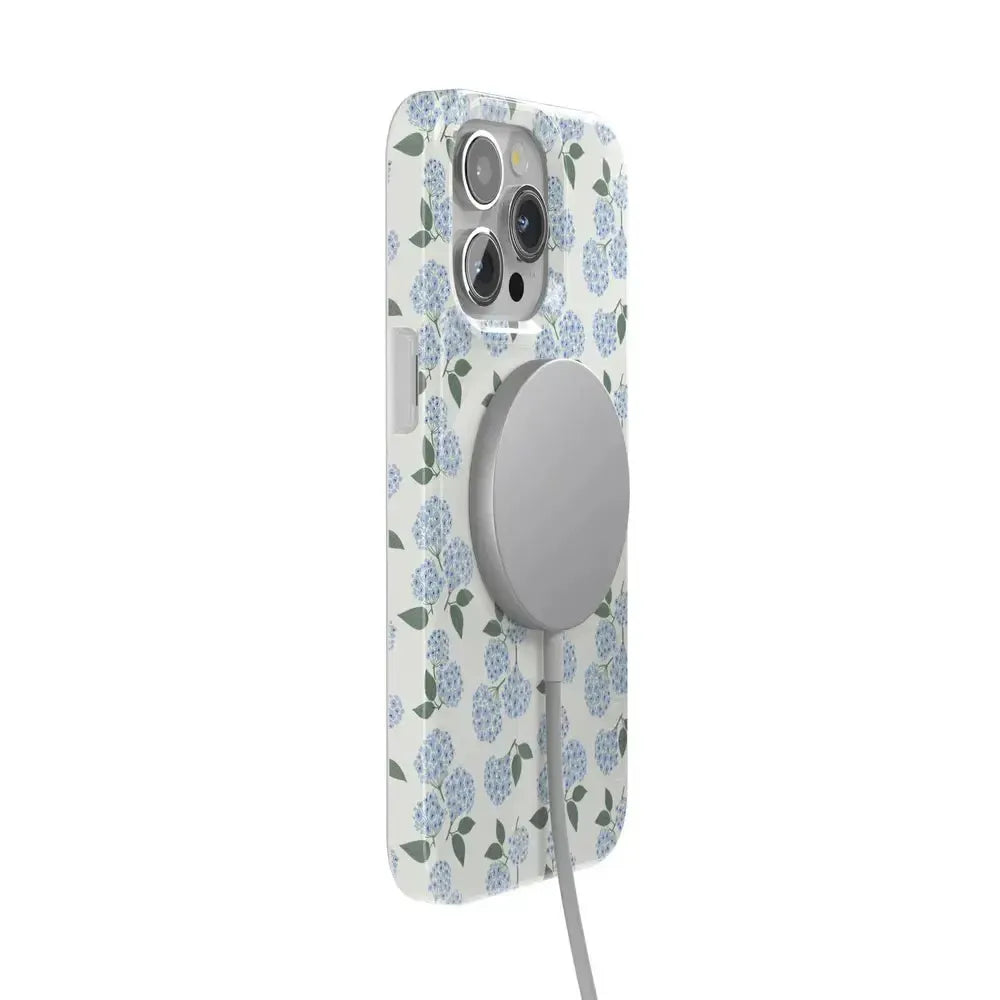 Nantucket Cottage | Blue Hydrangea Case